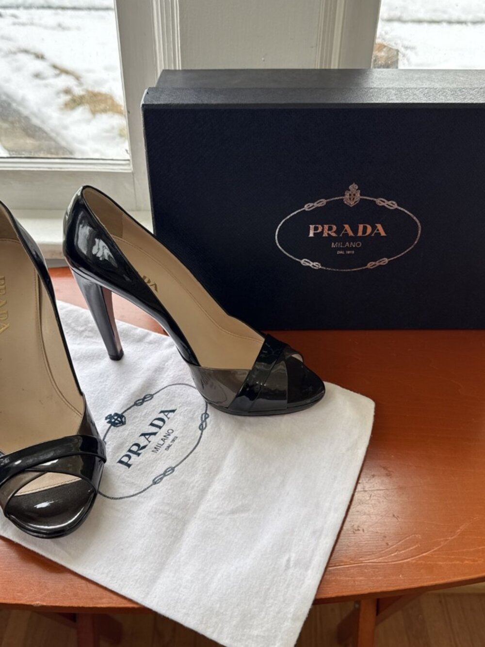 PRADA Vern Metal Tri-Color Patent Leather Peep-Toe Pumps IT 37 USA 7 Worn Once